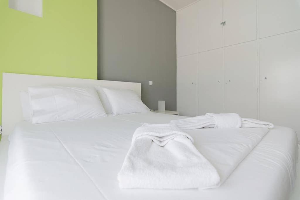 Sunlit 2Br Oasis In Metaxourghio 3Min From Metro Apartment Athens Exterior photo