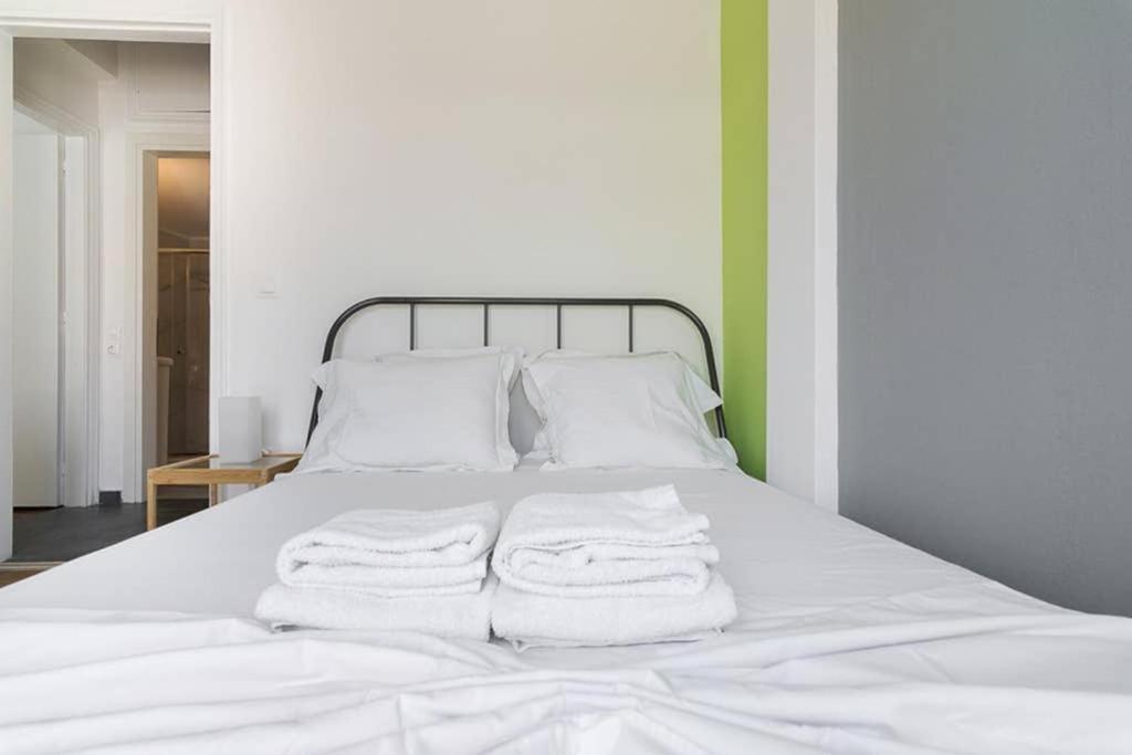 Sunlit 2Br Oasis In Metaxourghio 3Min From Metro Apartment Athens Exterior photo