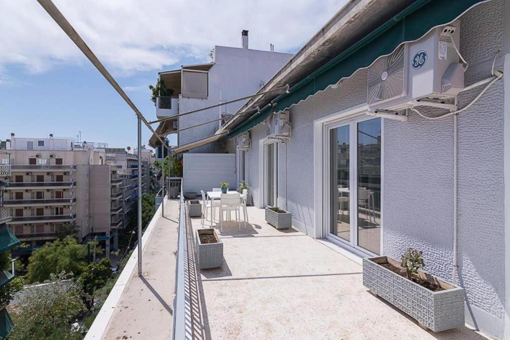 Sunlit 2Br Oasis In Metaxourghio 3Min From Metro Apartment Athens Exterior photo