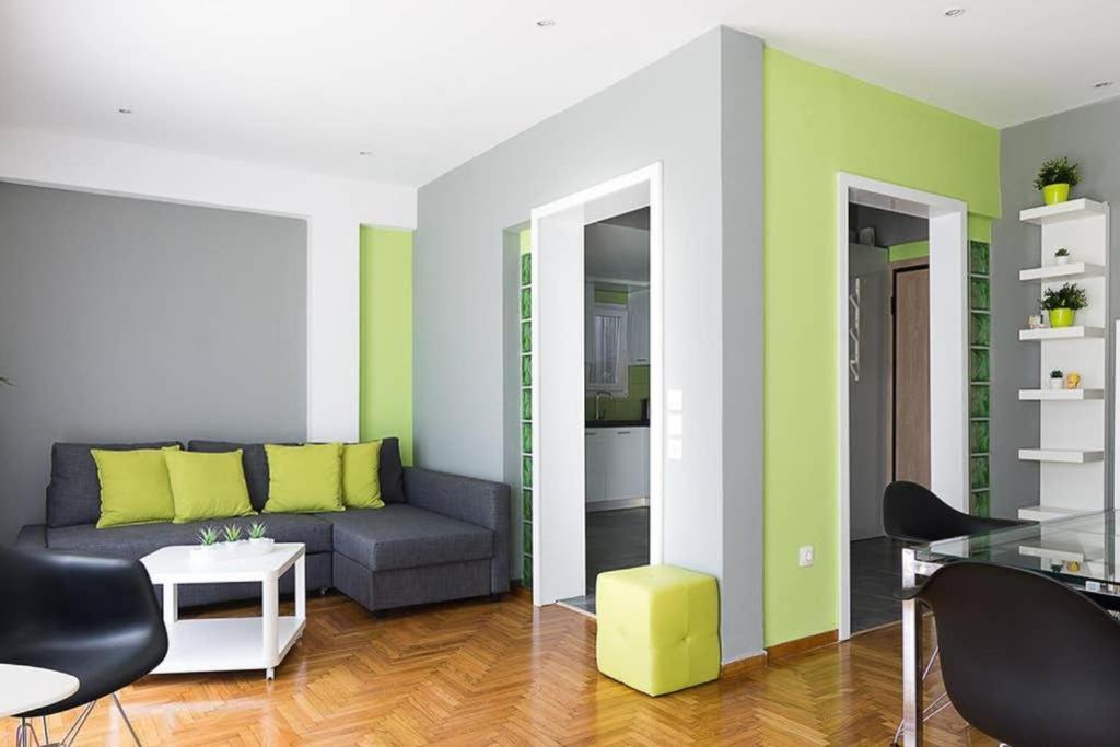Sunlit 2Br Oasis In Metaxourghio 3Min From Metro Apartment Athens Exterior photo