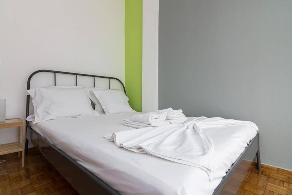 Sunlit 2Br Oasis In Metaxourghio 3Min From Metro Apartment Athens Exterior photo