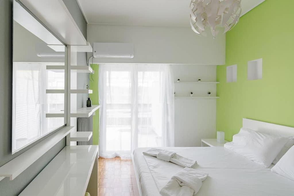 Sunlit 2Br Oasis In Metaxourghio 3Min From Metro Apartment Athens Exterior photo
